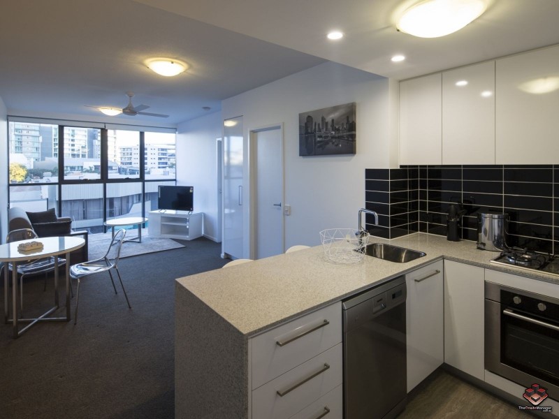 13 Railway Terrace, Milton QLD 4064