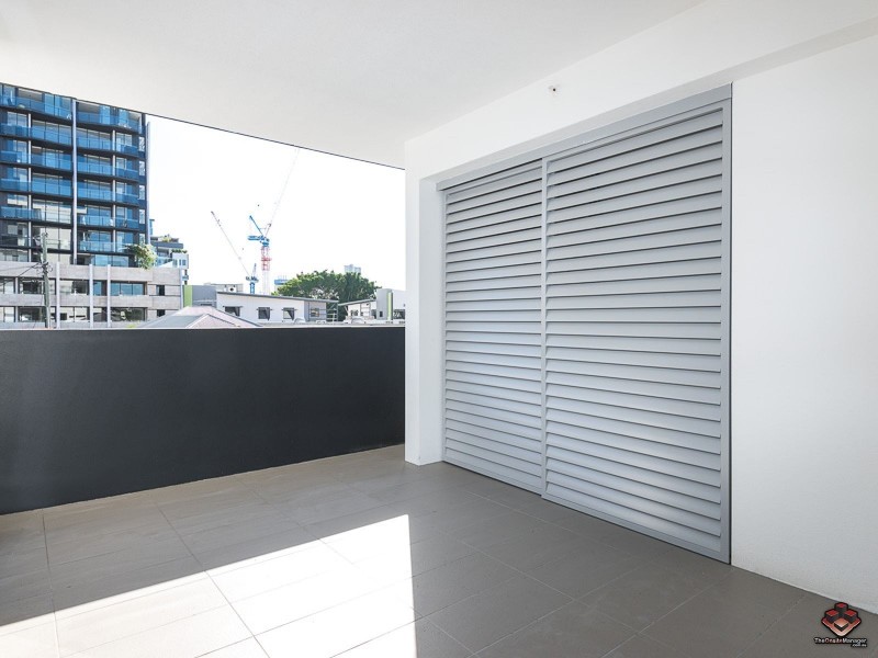 306/ 8 Masters Street, Newstead QLD 4006