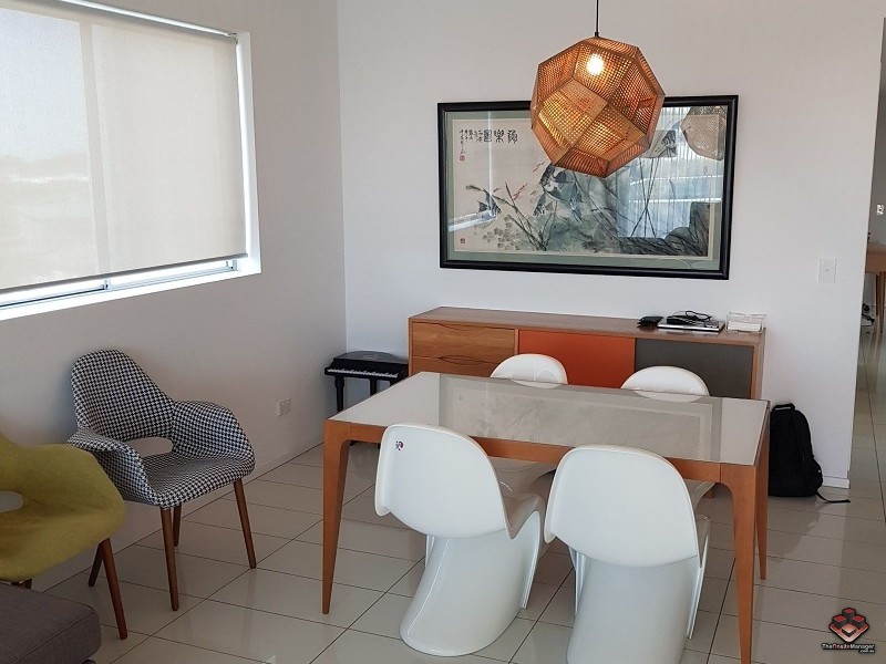 11 Compass Drive, Biggera Waters QLD 4216