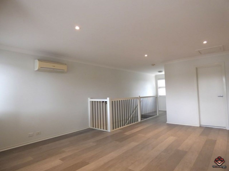 16 Surbiton Court, Carindale QLD 4152