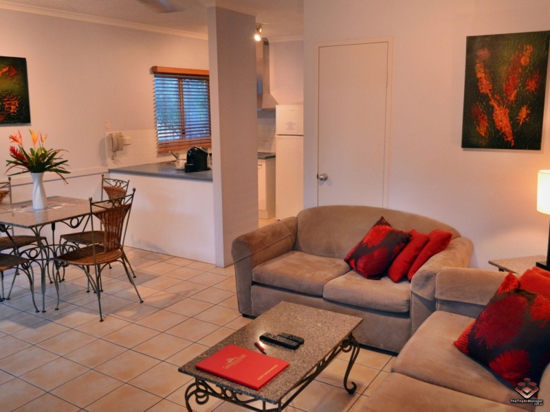 129 Oleander Street, Holloways Beach QLD 4878