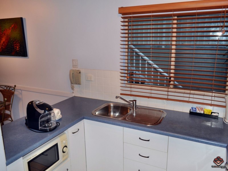 129 Oleander Street, Holloways Beach QLD 4878