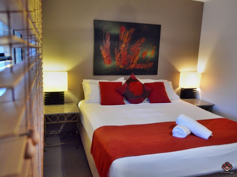 129 Oleander Street, Holloways Beach QLD 4878