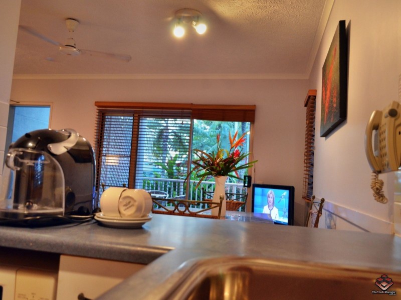 129 Oleander Street, Holloways Beach QLD 4878