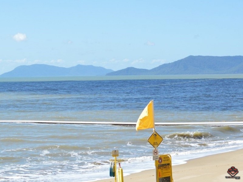 129 Oleander Street, Holloways Beach QLD 4878