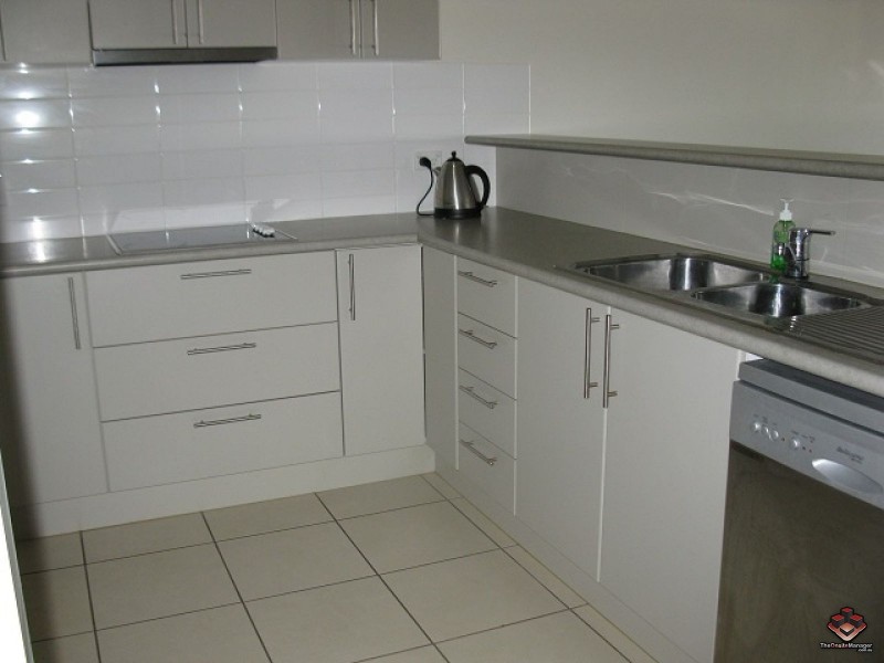 41/42 Warburton Street, North Ward QLD 4810