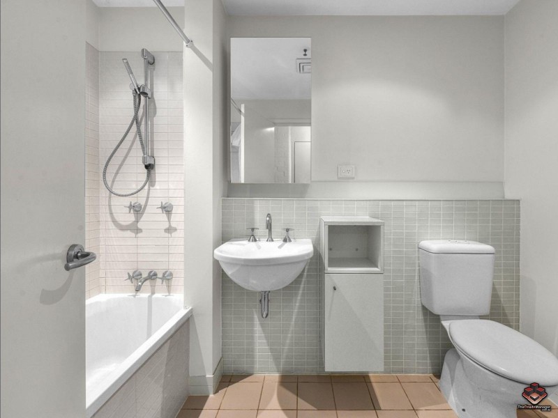 64 Macquarie Street, Teneriffe QLD 4005