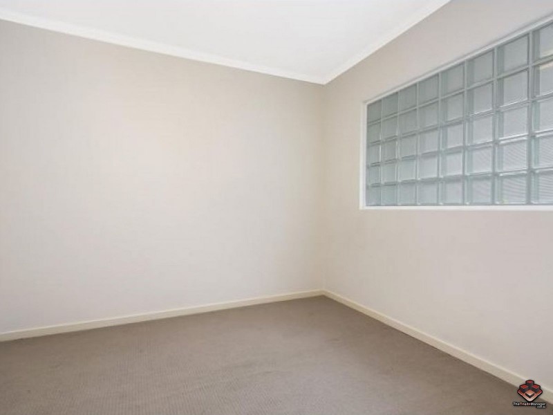 95 Clarence Road, Indooroopilly QLD 4068