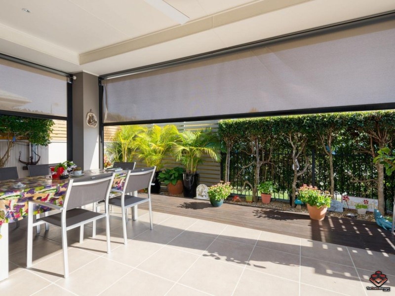 Hope Island QLD 4212