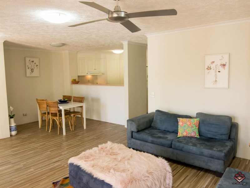 37 Mawarra Street, Chevron Island QLD 4217