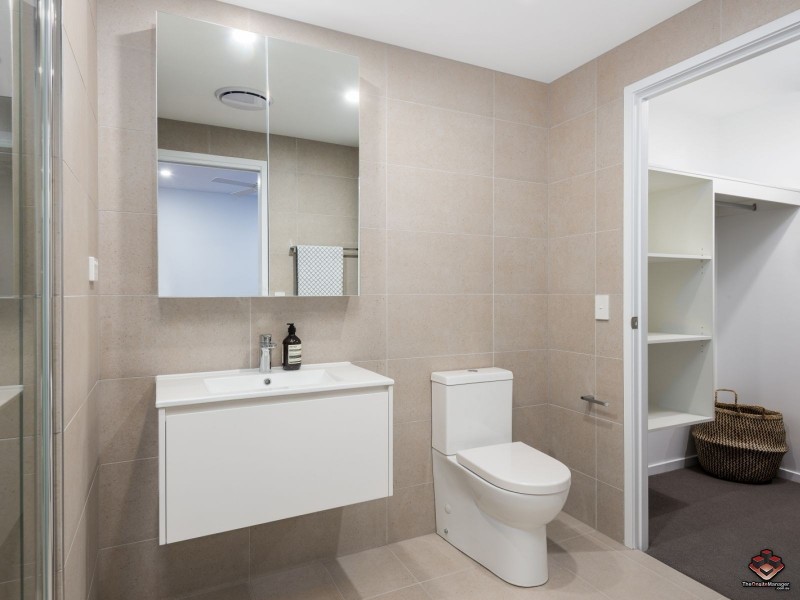 30 Johnston, Bulimba QLD 4171