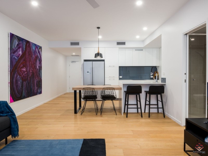 30 Johnston, Bulimba QLD 4171