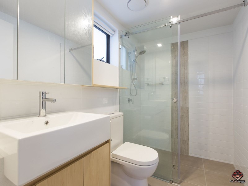 52 Grantson Street, Windsor QLD 4030