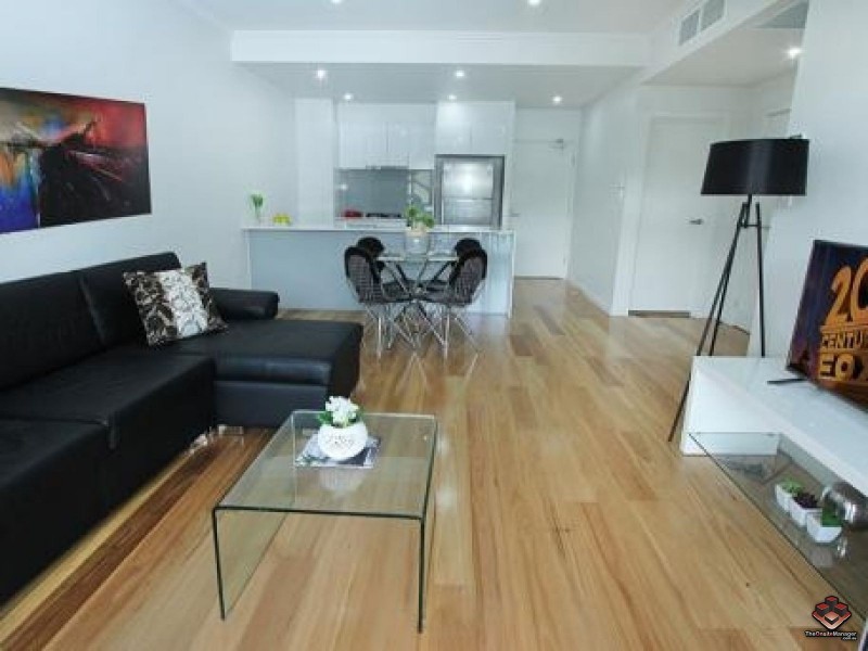 2 Laurence Street, St Lucia QLD 4067