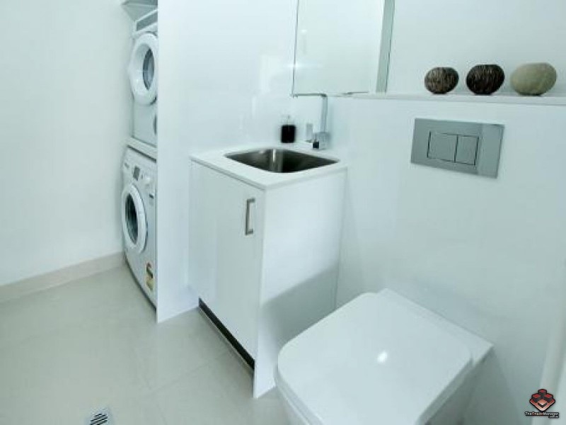 2 Laurence Street, St Lucia QLD 4067