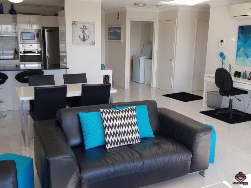 56 Hooker Boulevard, Mermaid Waters QLD 4218