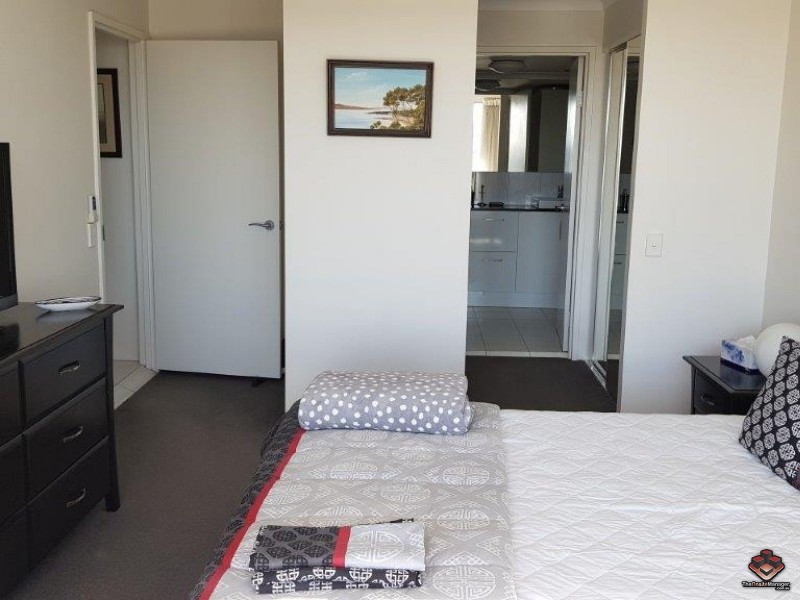 56 Hooker Boulevard, Mermaid Waters QLD 4218