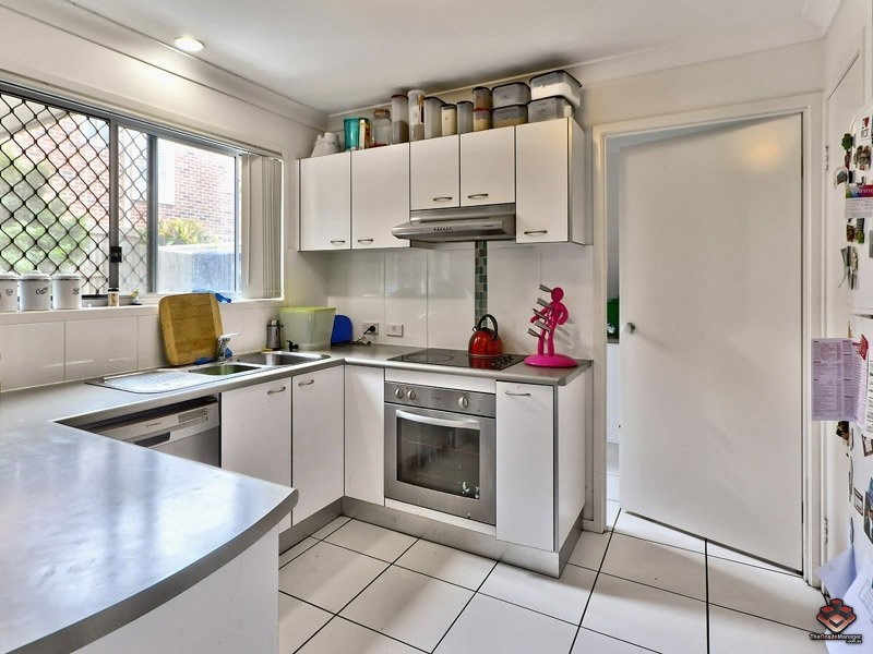 71 Elkhorn Street, Enoggera QLD 4051