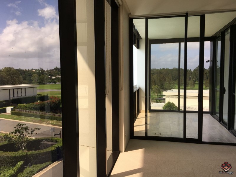 1 Marina Drive, Benowa QLD 4217