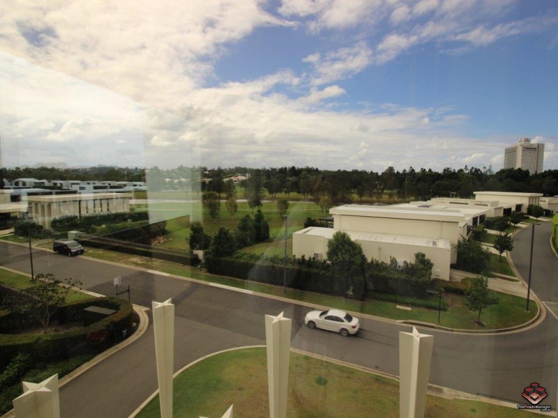 1 Marina Drive, Benowa QLD 4217