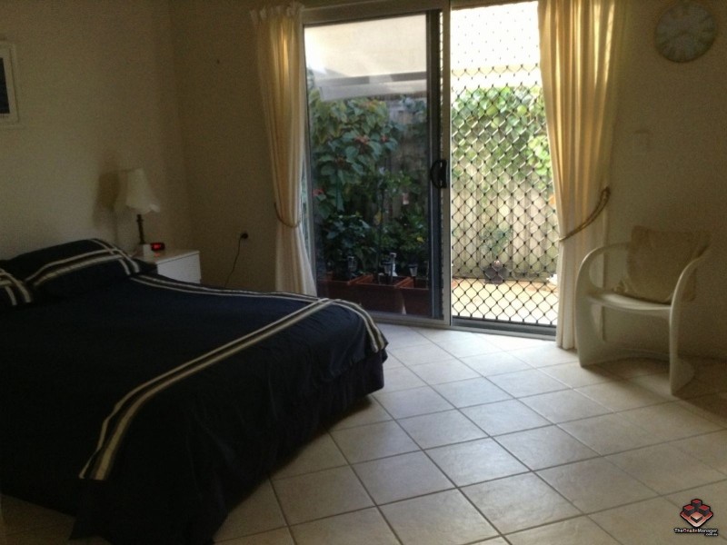 2 Grand Parade, Parrearra QLD 4575