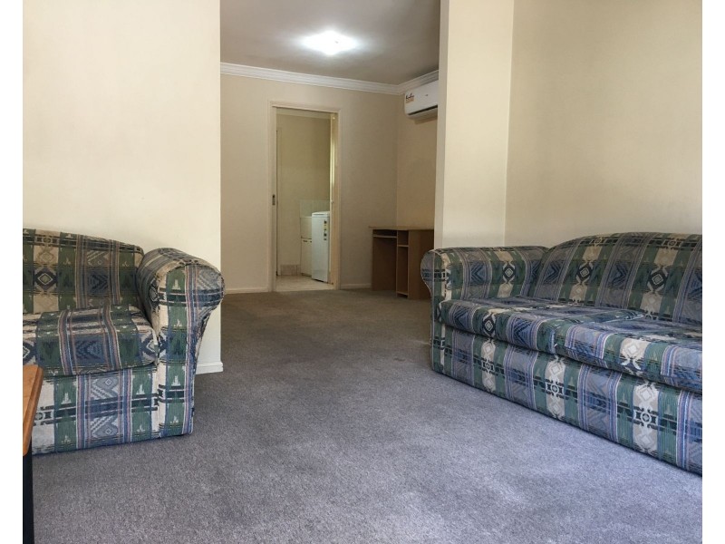 126 Klumpp Road, Upper Mount Gravatt QLD 4122