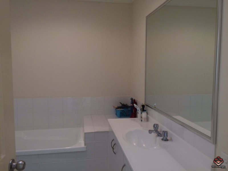 44 McLaren Road, Nerang QLD 4211