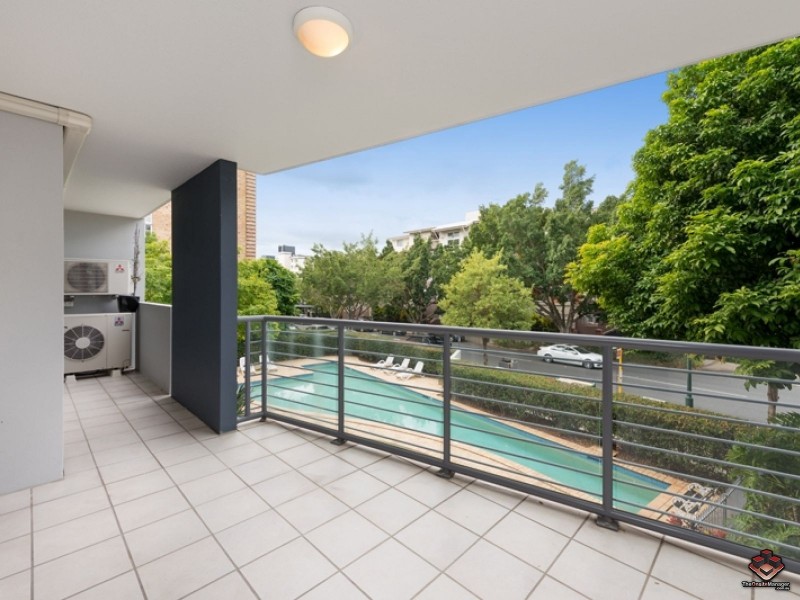 10 Vernon Terrace, Teneriffe QLD 4005