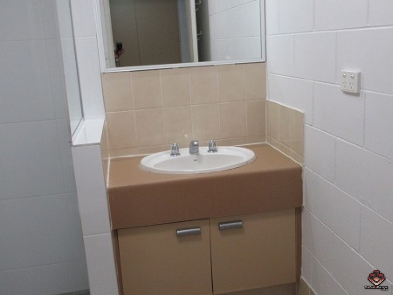 175 Lake Street, Cairns City QLD 4870