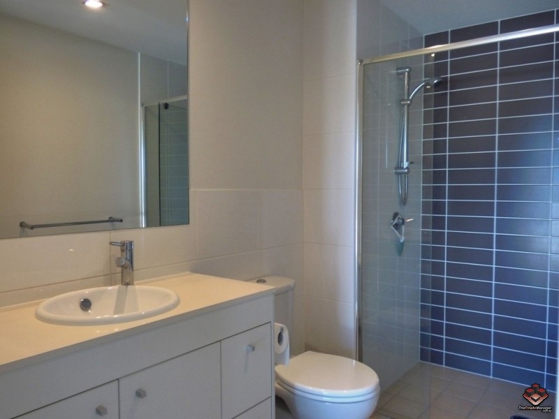 16 Surbiton Court, Carindale QLD 4152