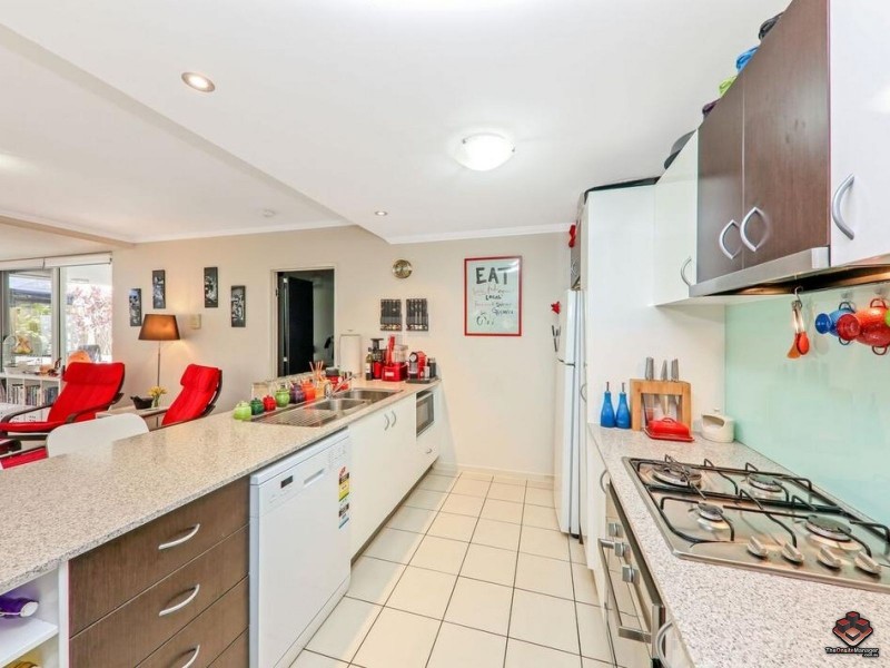 24 Allwood Street, Indooroopilly QLD 4068