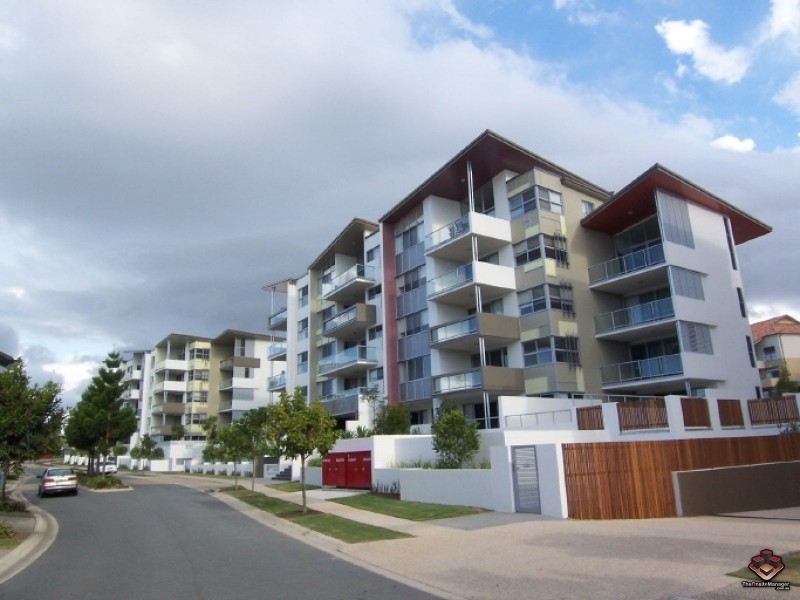 60 Riverwalk Avenue, Robina QLD 4226