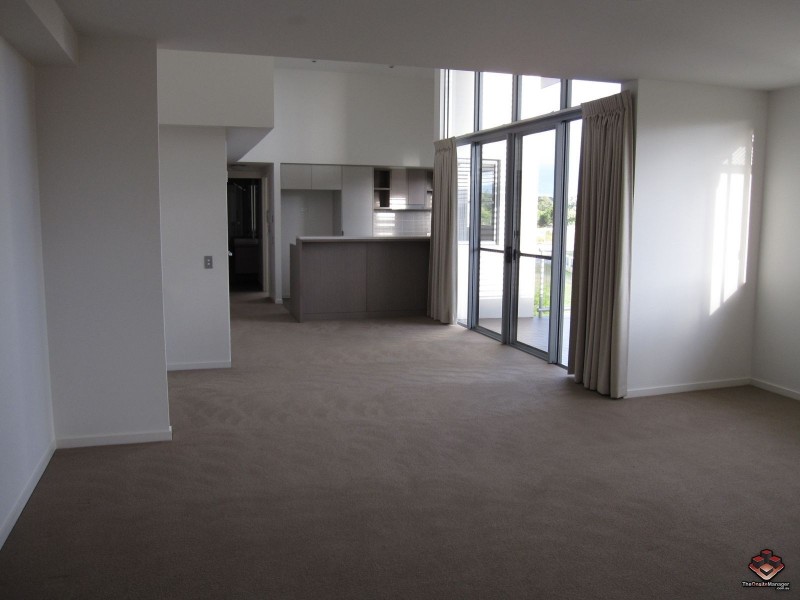 60 Riverwalk Avenue, Robina QLD 4226