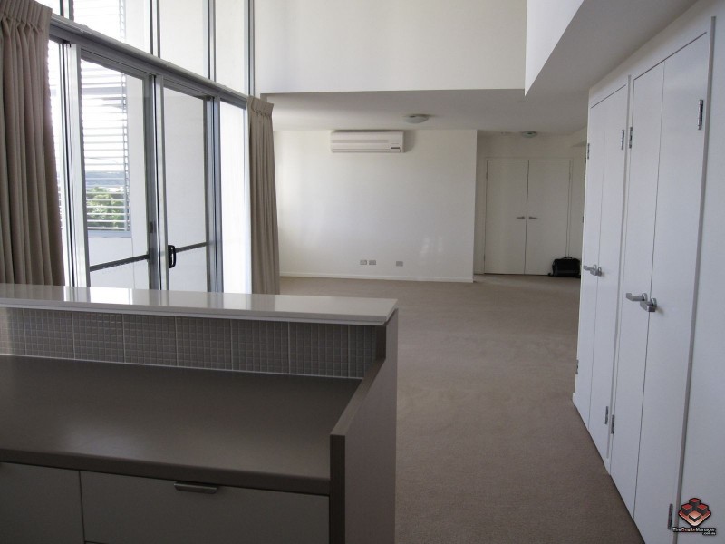 60 Riverwalk Avenue, Robina QLD 4226