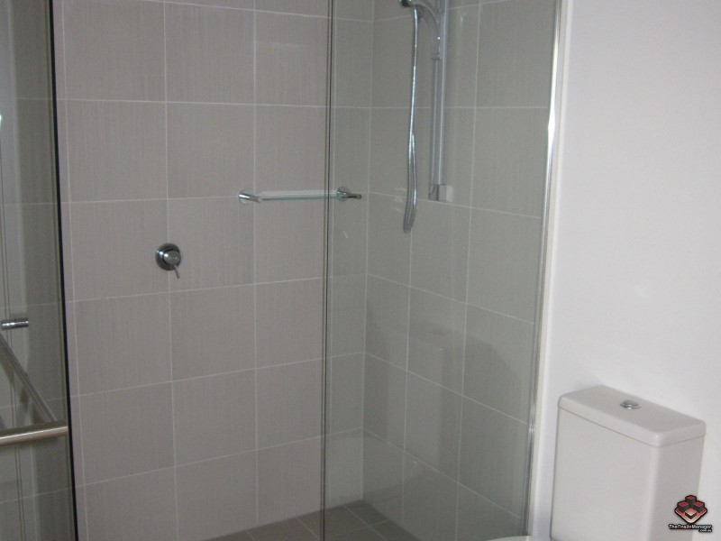 60 Riverwalk Avenue, Robina QLD 4226