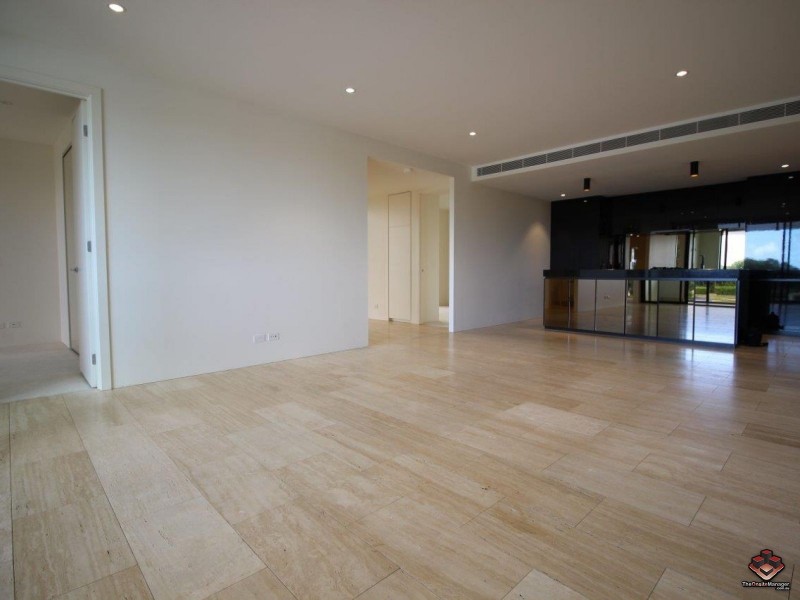 1 Marina Drive, Benowa QLD 4217