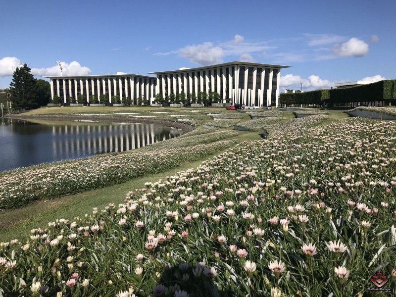 1 Marina Drive, Benowa QLD 4217