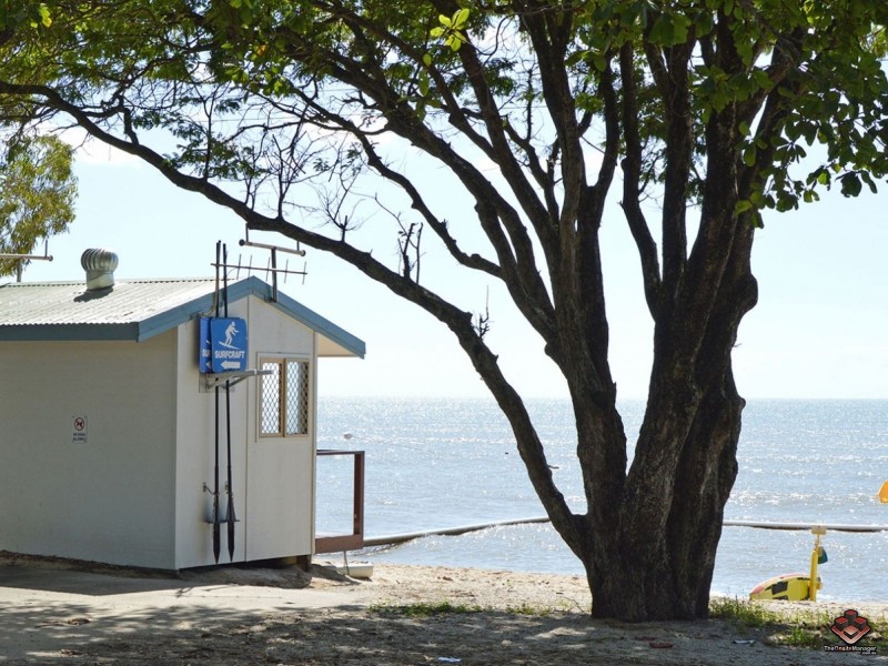 129 Oleander Street, Holloways Beach QLD 4878