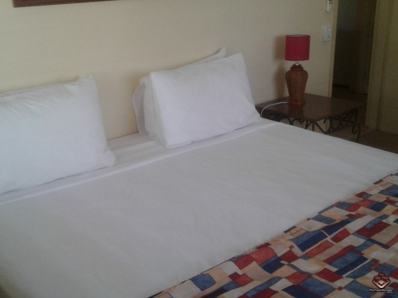 129 Oleander Street, Holloways Beach QLD 4878