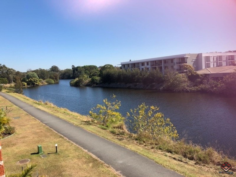 100 Racecourse Drive, Bundall QLD 4217