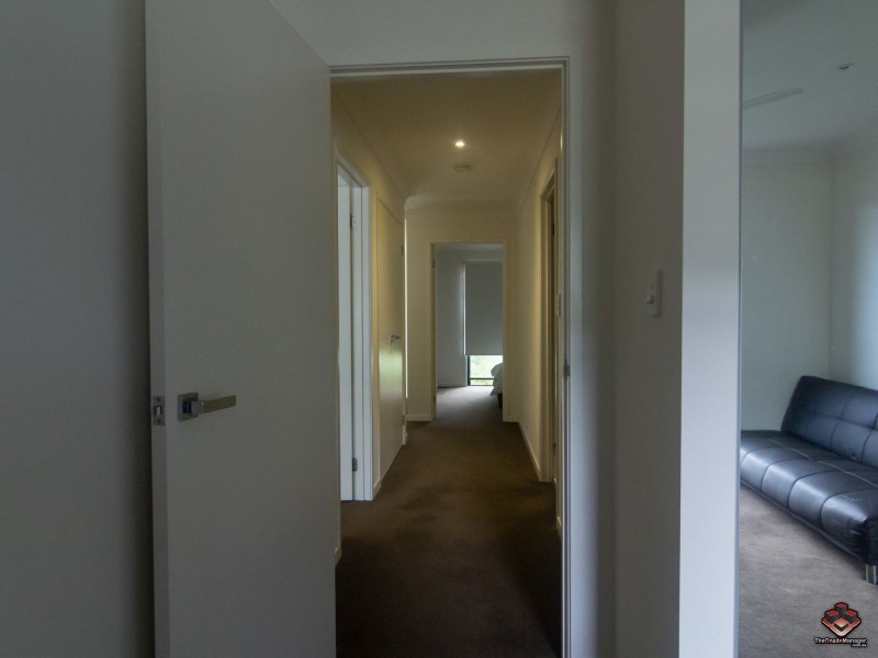 14 Norris Street, Pacific Pines QLD 4211