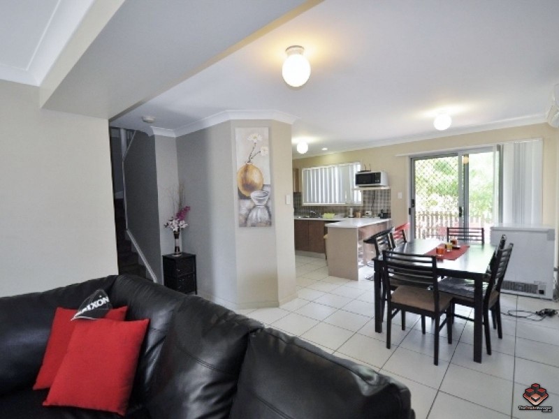 130 Jutland Street, Oxley QLD 4075