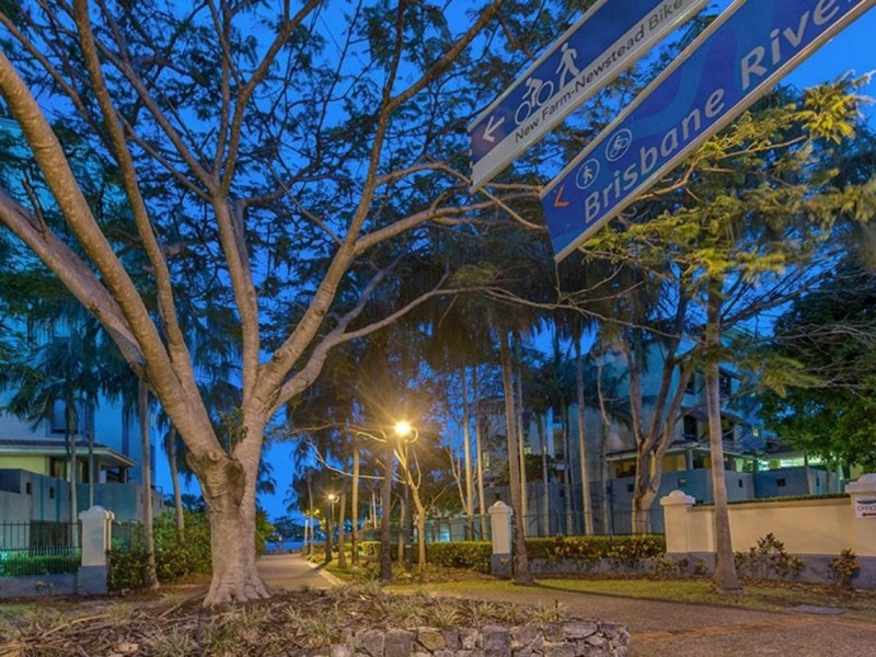 42 Newstead Terrace, Newstead QLD 4006