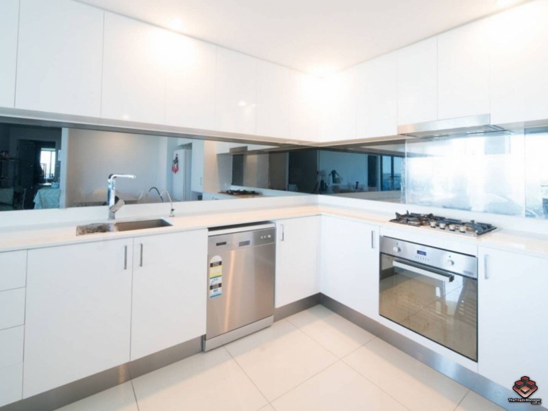 21006/5 Harbourside Court, Biggera Waters QLD 4216