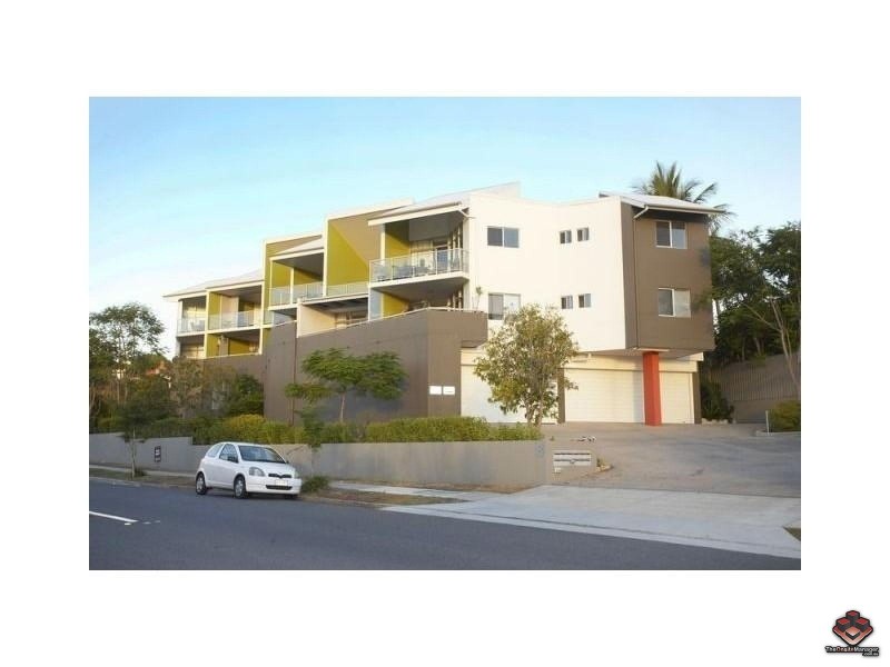 8 Ridge Street, Greenslopes QLD 4120