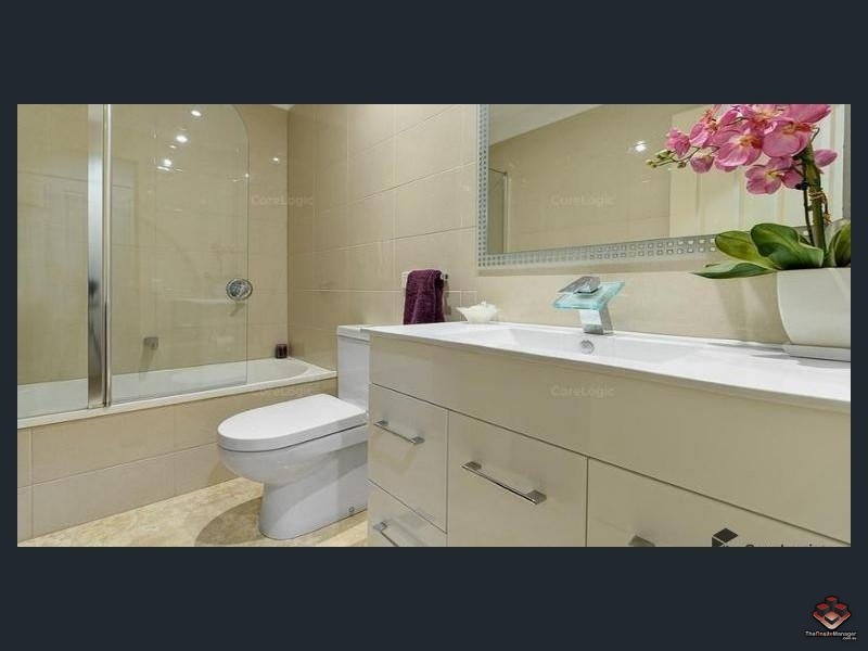 Hope Island QLD 4212