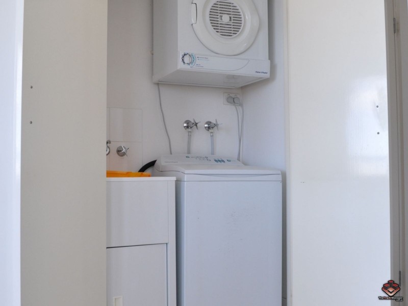 98 University Drive, Varsity Lakes QLD 4227