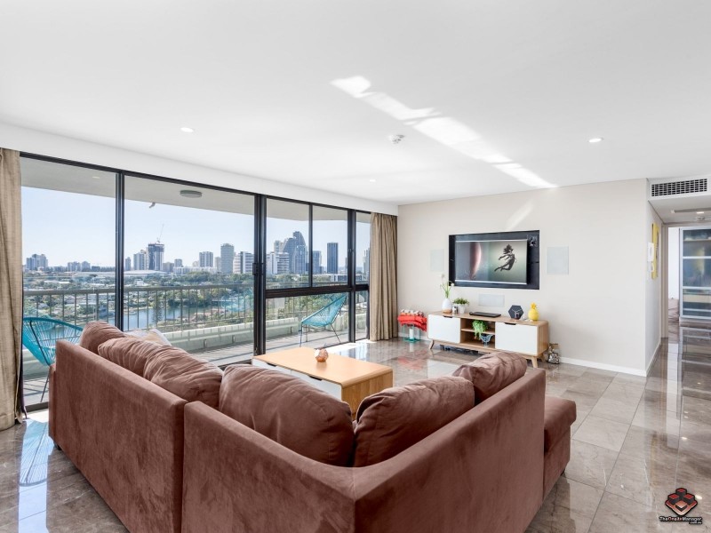 54 Hooker Boulevard, Mermaid Waters QLD 4218