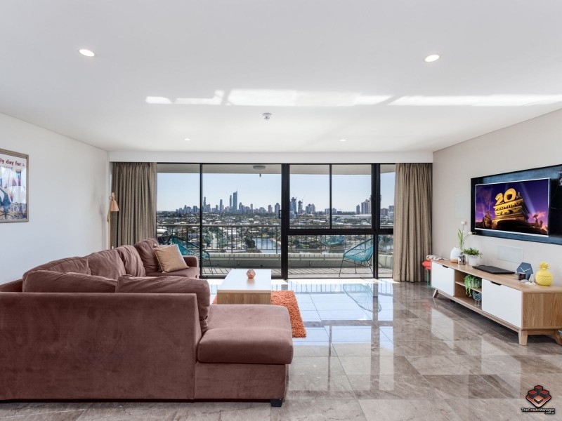 54 Hooker Boulevard, Mermaid Waters QLD 4218