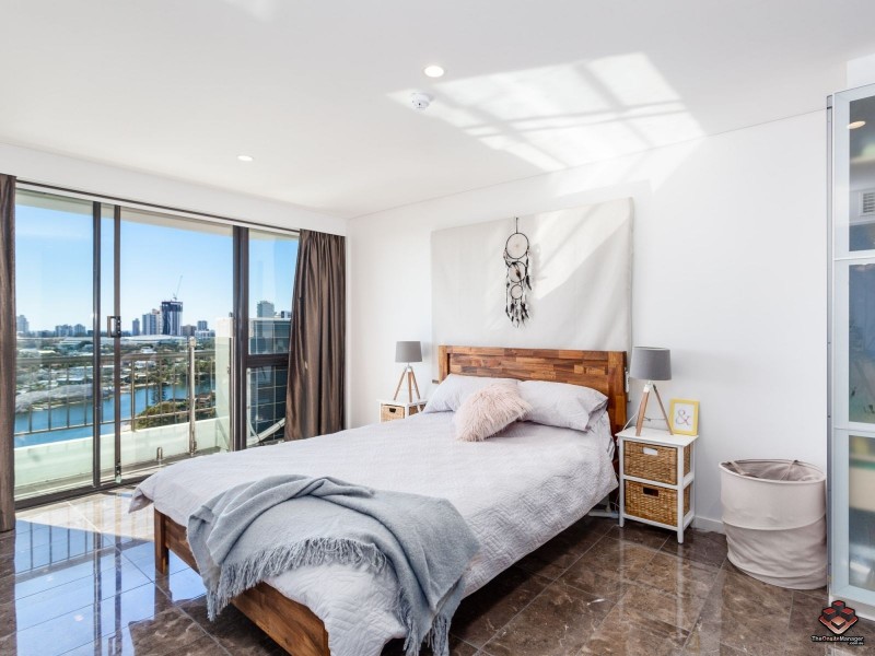 54 Hooker Boulevard, Mermaid Waters QLD 4218